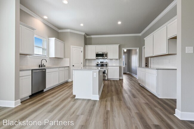 Foto del edificio - 4 br, 3 bath House - 1535 Rangeland Ave