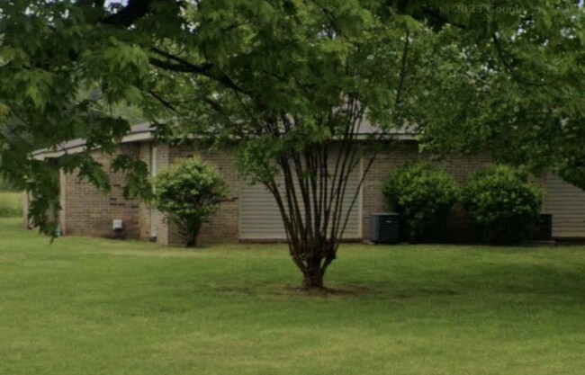 Foto del edificio - 25600 Smithfield Rd