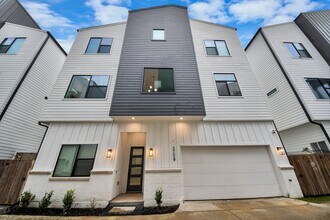 Building Photo - 5905 Fairdale Ln