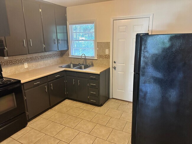 Foto del edificio - Cozy Echo Hills Two Bedroom Duplex