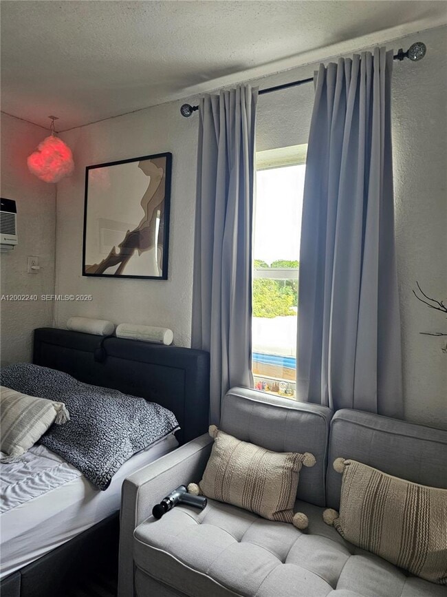 Foto del edificio - 2513 SW 10th St