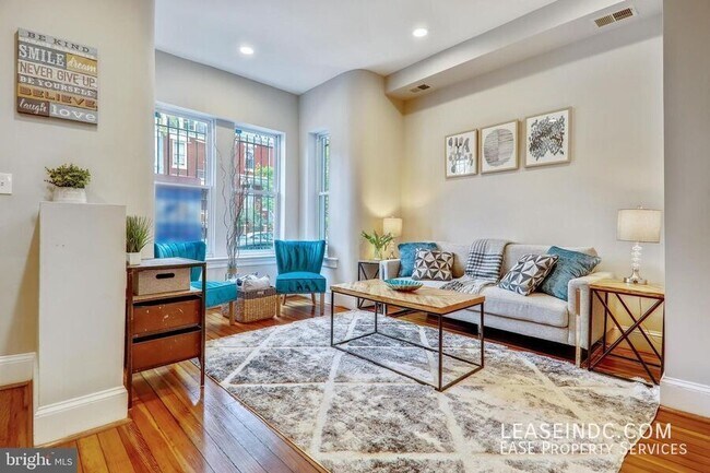 Foto del edificio - 766 Harvard St NW