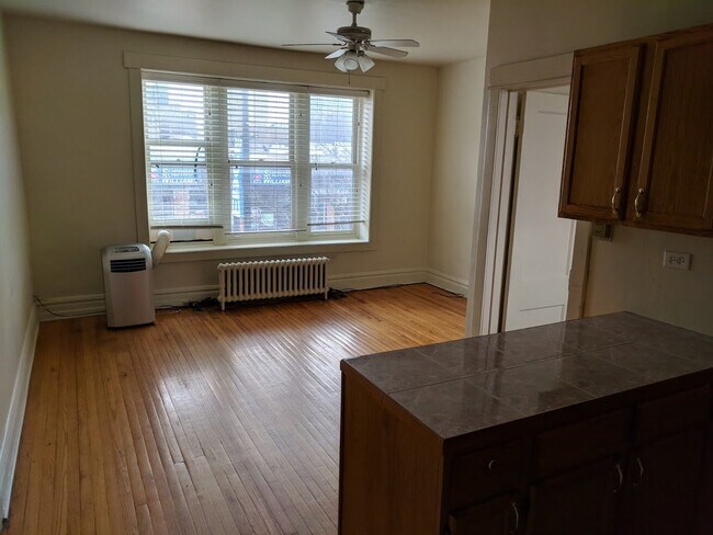 Foto del edificio - 5414 N Broadway