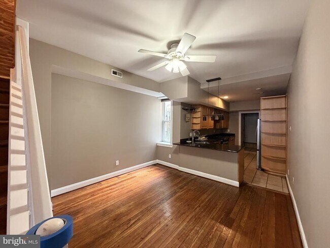 Foto del edificio - 1305 S Hanover St