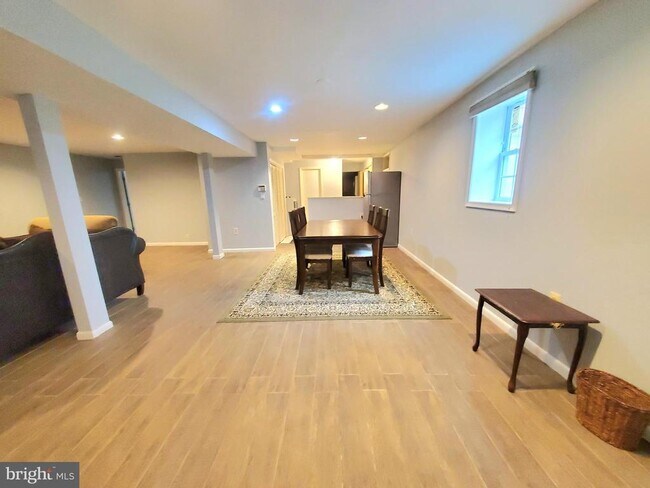 Foto del edificio - 9401 Weirich Rd