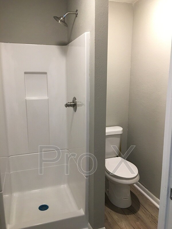 Foto del edificio - 1706 S Broadway St