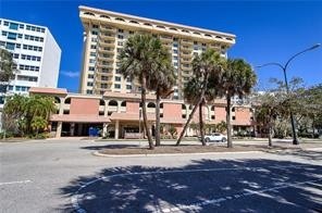 Building Photo - Dolphin Tower
