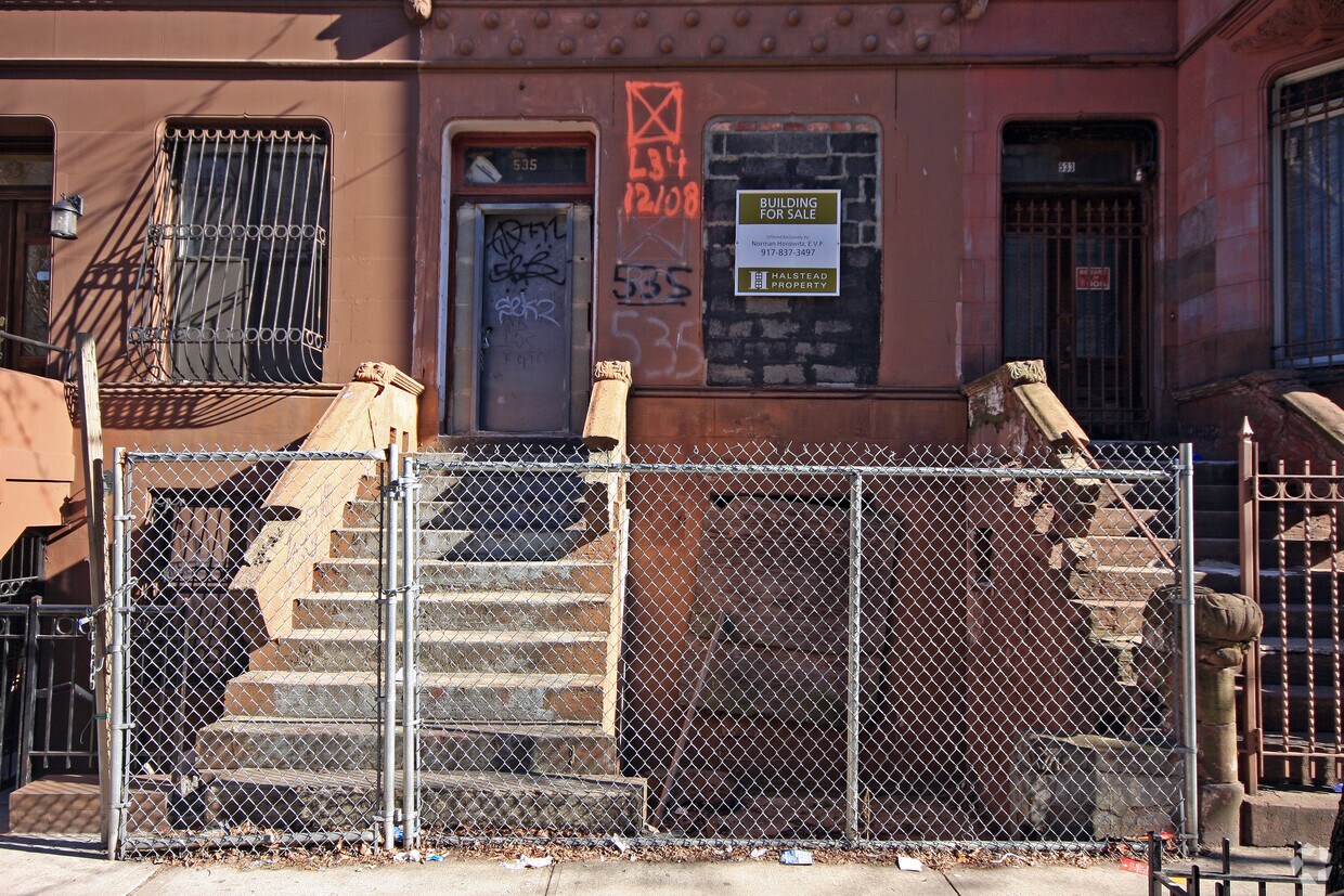 Building Photo - 535 W 152nd St