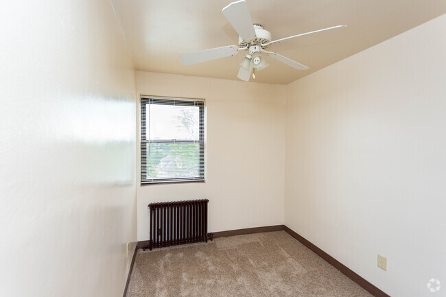 2HAB, 1BA, - 1.000 ft² - Brownsville Apartments