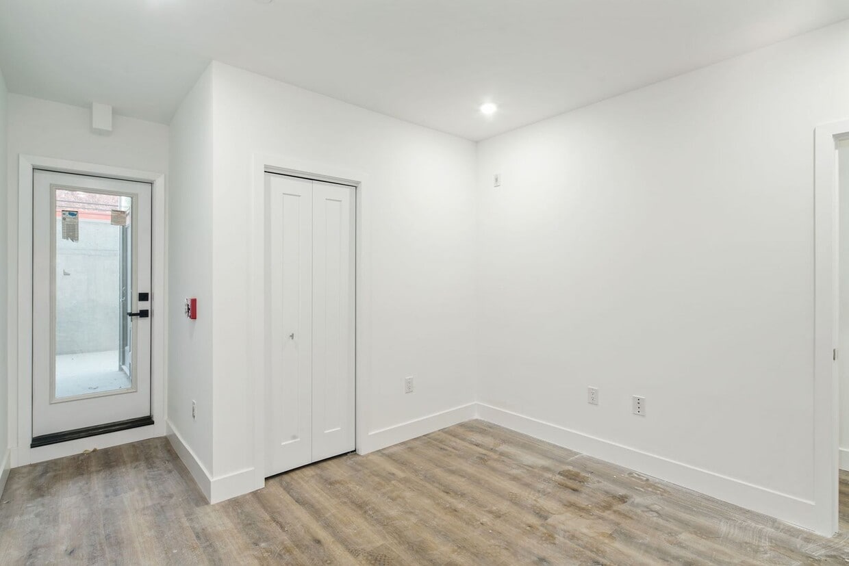 1520-22 N 8th St - 1520-22 N 8th St