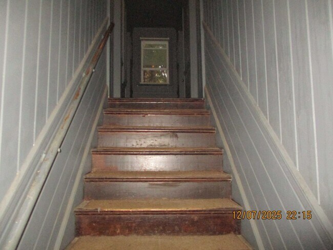 Foto del edificio - 1415 N Davis St