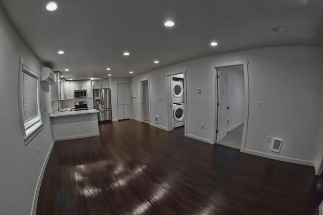 Foto del edificio - 4609 E C St