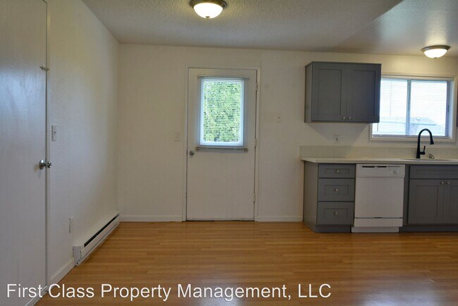 Building Photo - 3 br, 1 bath House - 1760 NE 24TH AVE