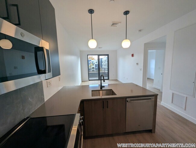 Building Photo - 199 Gardner St