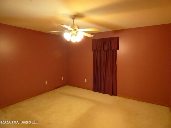 Foto del edificio - 606 Lakeview Ave