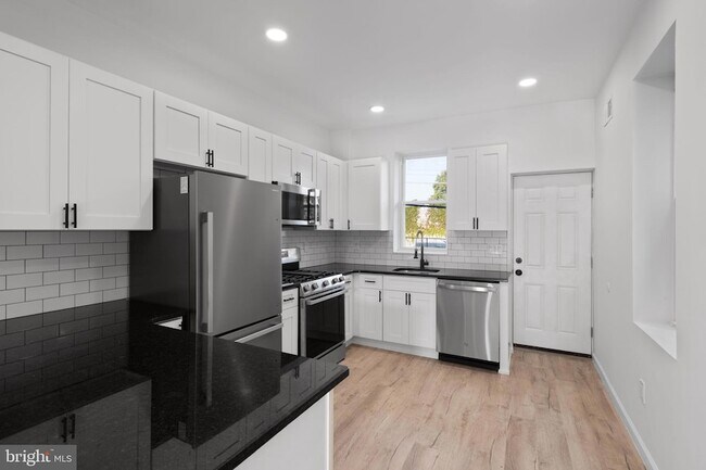 Foto del edificio - 3943 Dell St