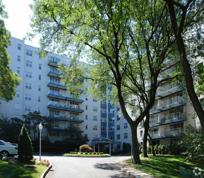 Wedgewood Apartments