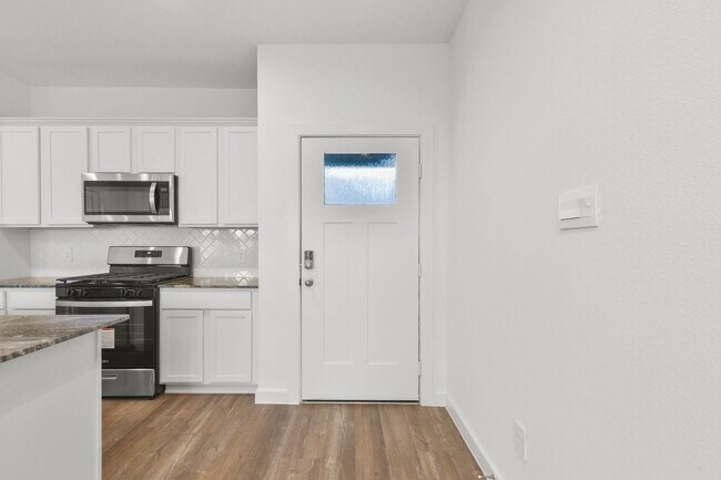 Foto del edificio - Modern Smart Home for Lease