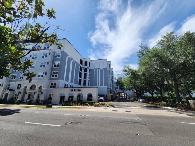Foto del edificio - 206 E South St