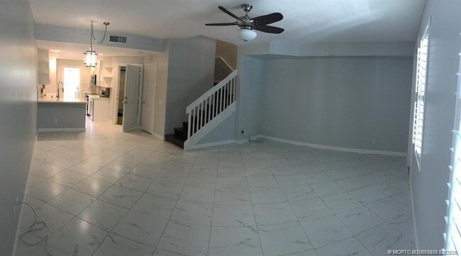 Building Photo - 2977 E Community Dr