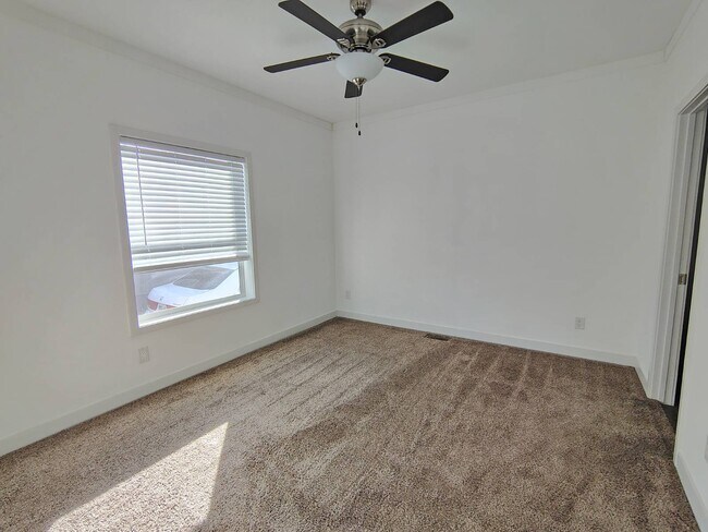 Building Photo - 6656 Pentz Rd