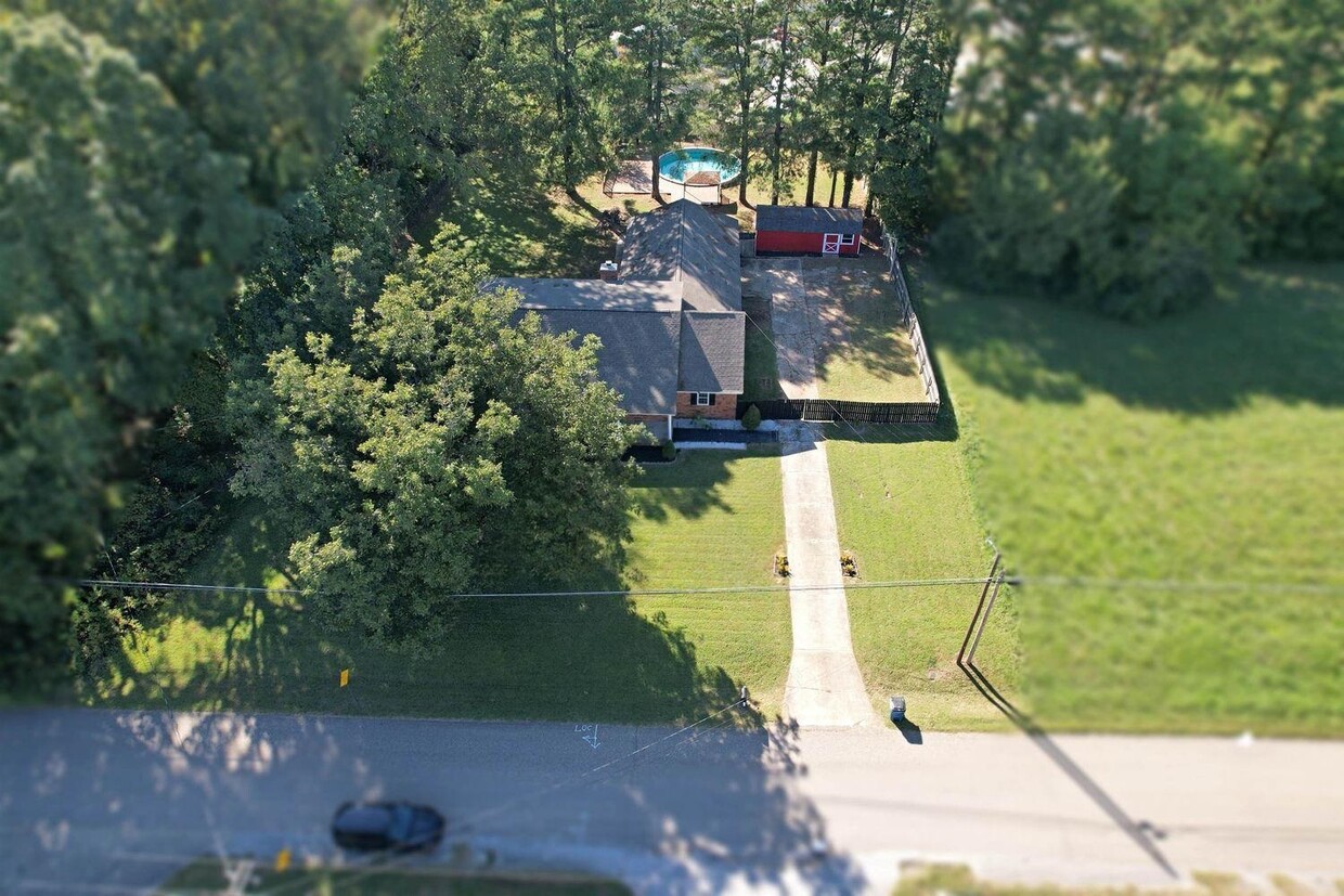 Primary Photo - 2119 Tipton Rd