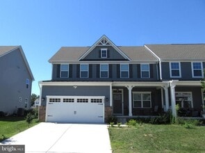 Building Photo - 604 Longleaf Dr