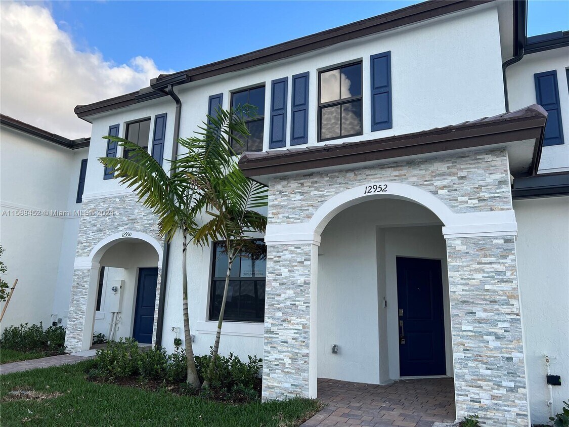 Primary Photo - 12952 SW 232nd Ter