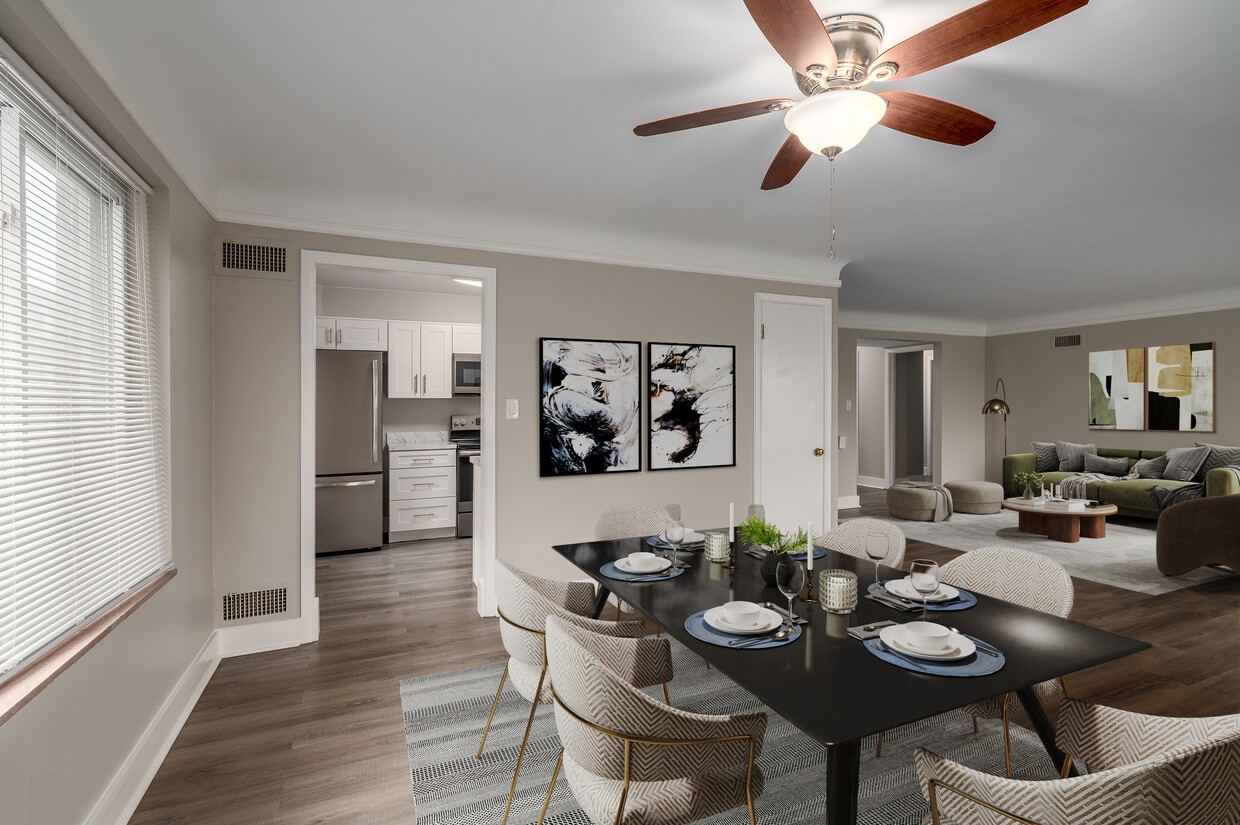 Primary Photo - Essex House Apartments