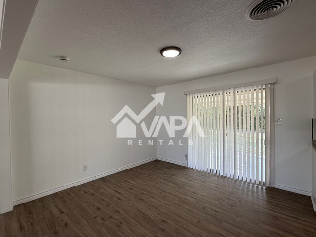 Foto del edificio - 206 Covina Ave