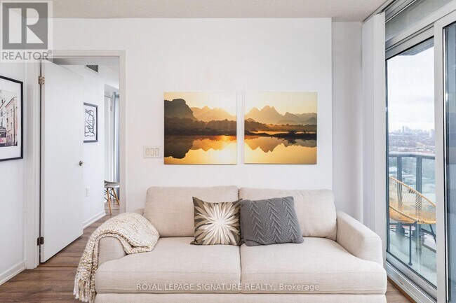 Photo du bâtiment - 36 Lisgar St