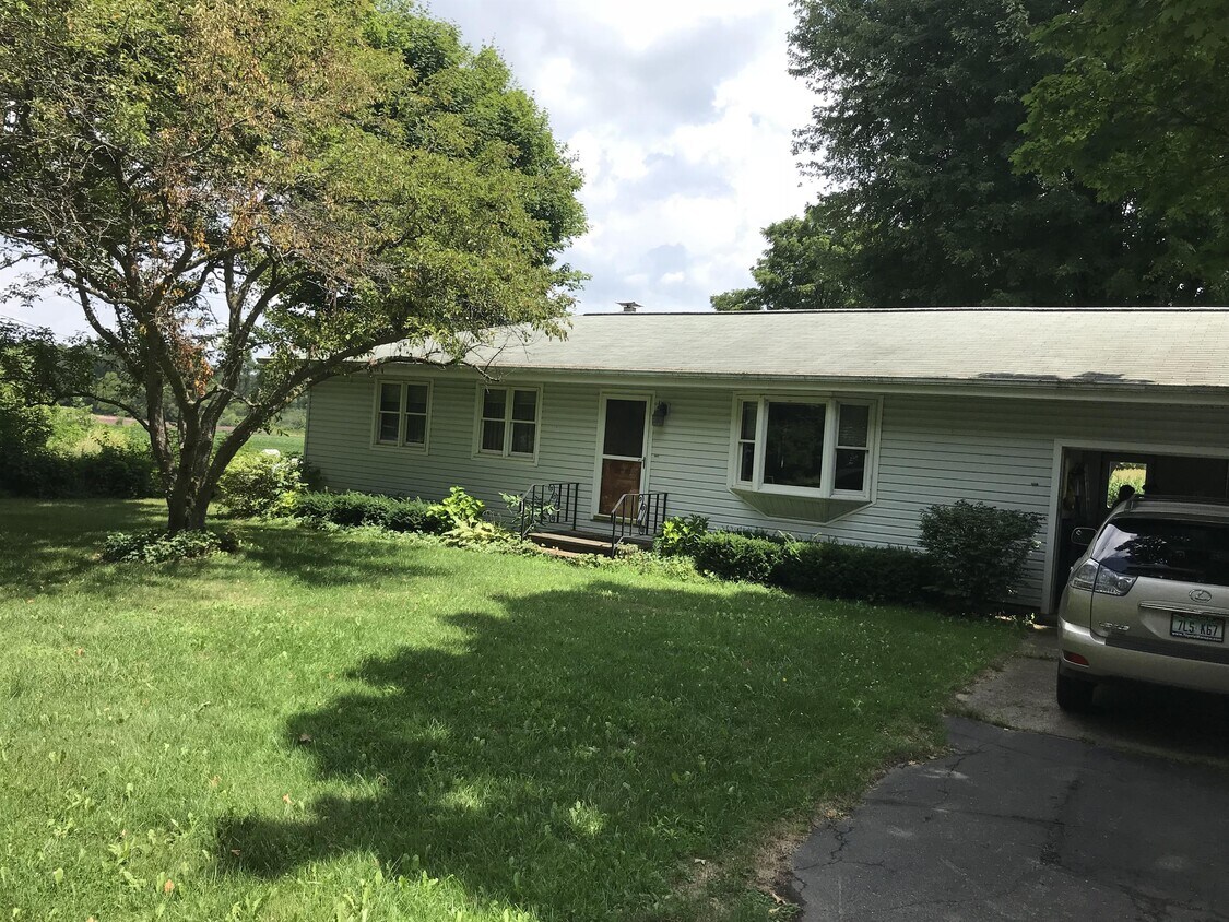 Foto principal - 2511 Lake Wilson Rd S