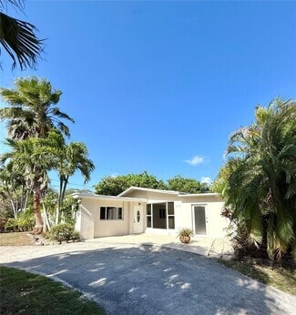 Building Photo - 13345 SW 83rd Ct