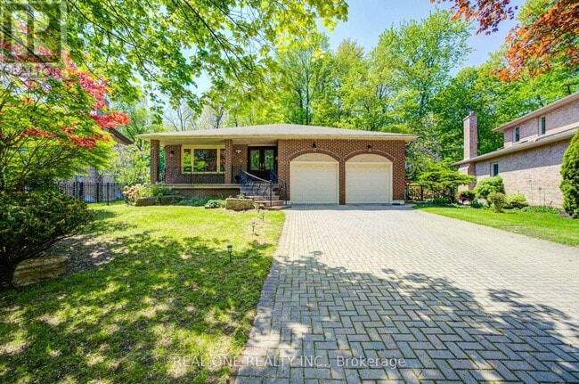 Building Photo - 1439 Ballyclare Dr