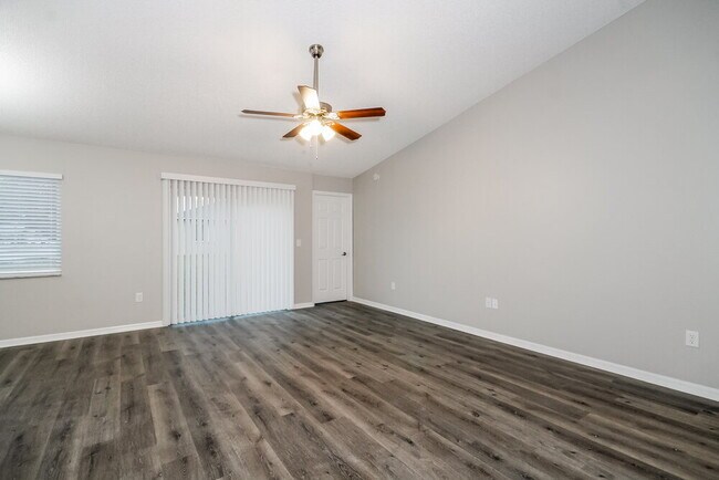 Building Photo - 12102 Buffington Ln