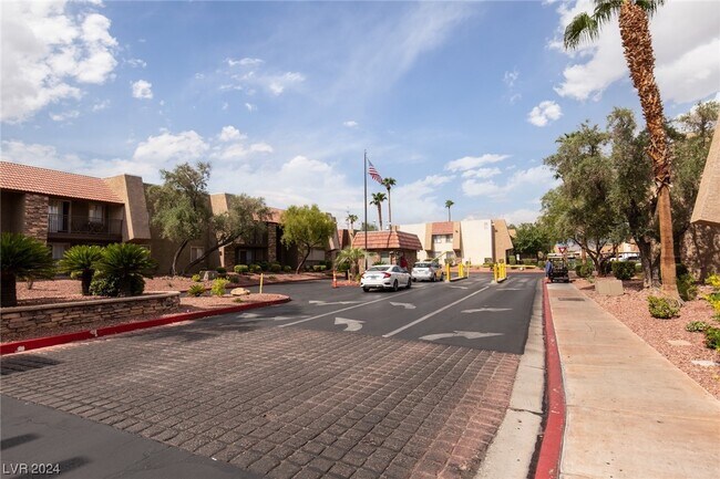Foto del edificio - 5320 Indian River Dr