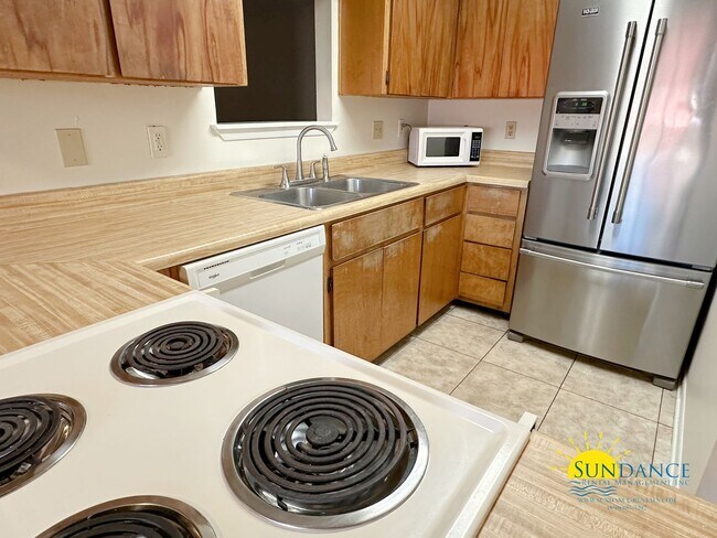 Building Photo - Beautiful 3 Bedroom Home in Fort Walton Be...
