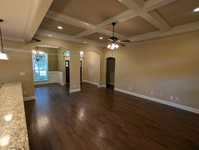 Building Photo - 2094 Hiwassee Dr