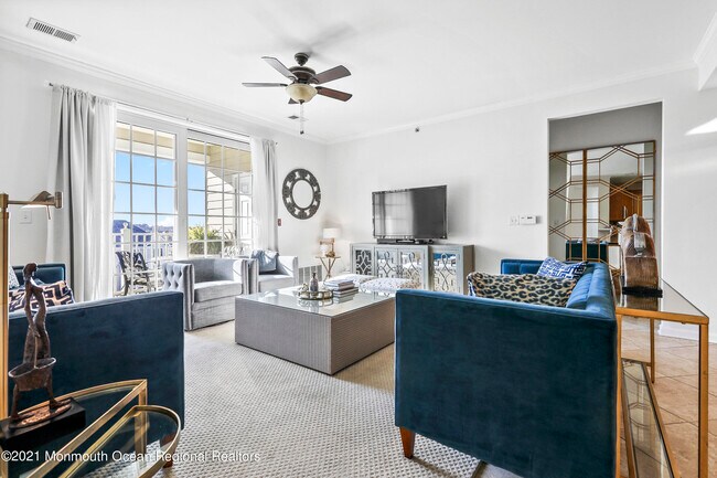 Building Photo - 22 Cooper Ave