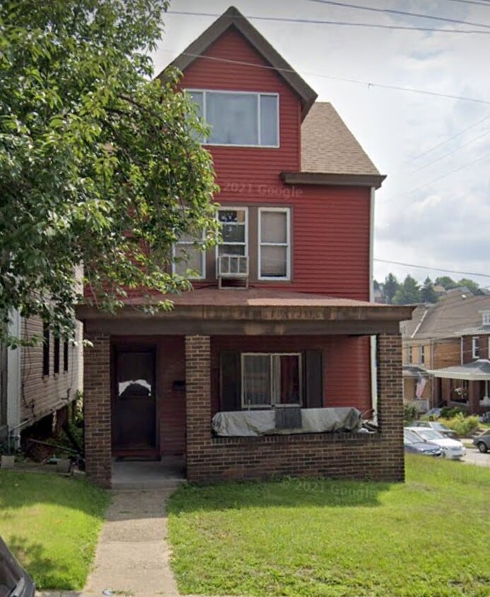 Primary Photo - 3925 Winterburn Ave