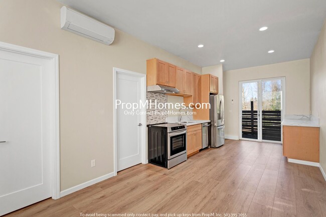 Building Photo - Brand New Two Bedroom Charmer in Lents!