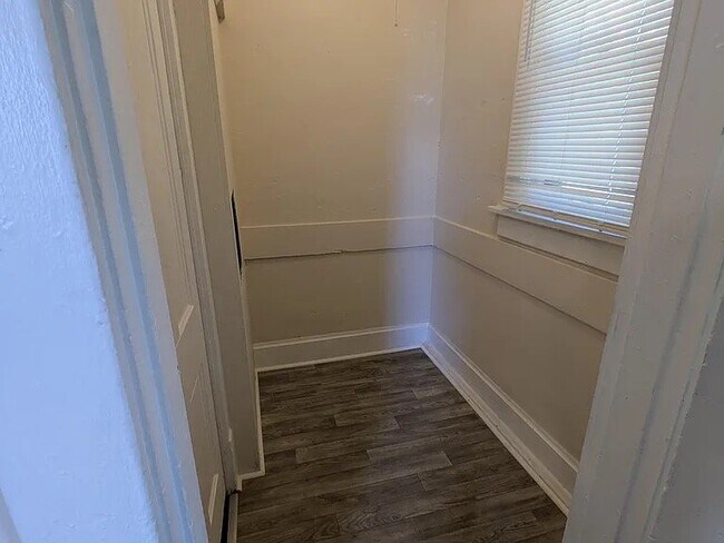 Foto del edificio - 60 N Harris Ave