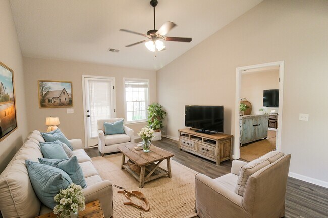 Foto del edificio - 568 Deerchase Ct