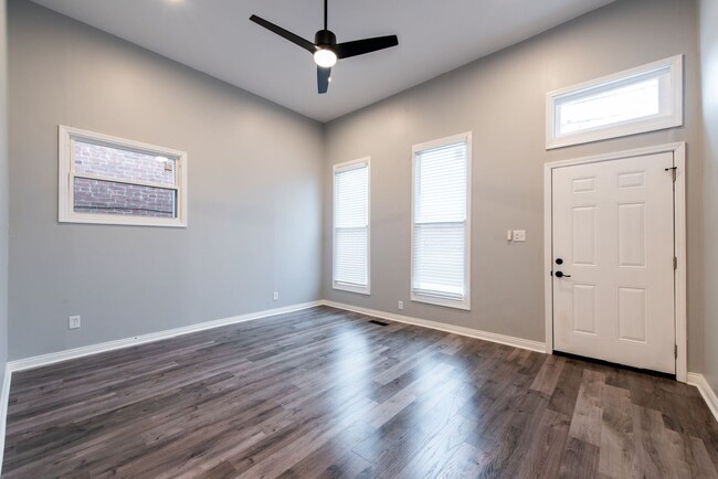 Building Photo - 2 br, 1 bath House - 616 RUBEL AVE