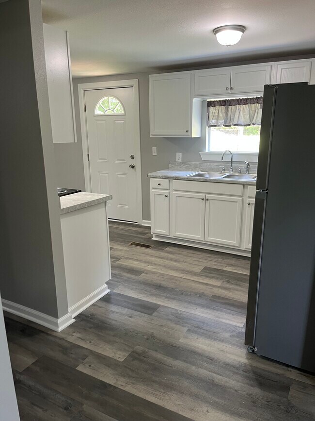 Building Photo - 1132 Grant 53