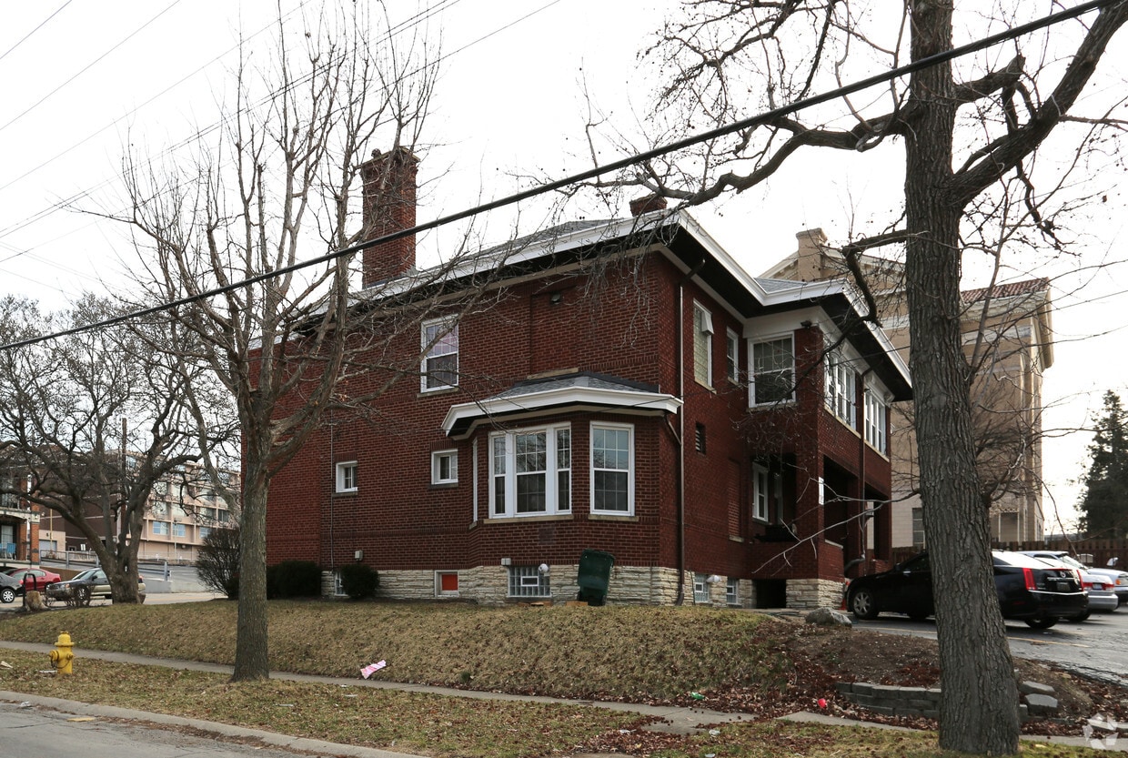 Building Photo - 319 Probasco St