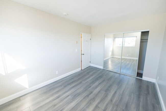 Building Photo - IMPERIAL BEACH / 2 Bedroom 1 bath  / $2400...