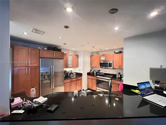 Building Photo - 8395 SW 73rd Ave