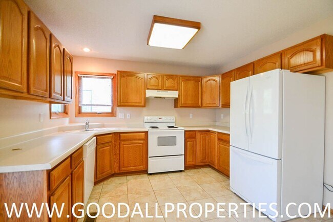 Foto del edificio - 3 Bedroom Home in West Des Moines!
