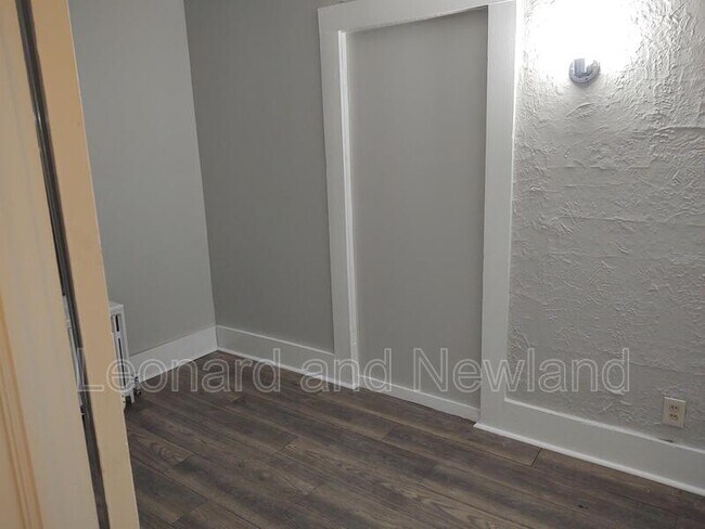 Foto del edificio - 301 Highland Ave